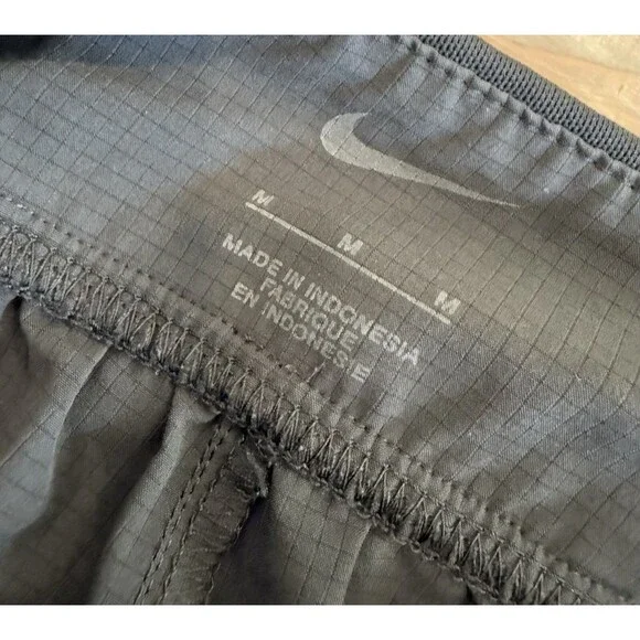 Nike Dri Fit Shorts Women's Size Med Black Running Athletic Fitness - Picture 5 of 6